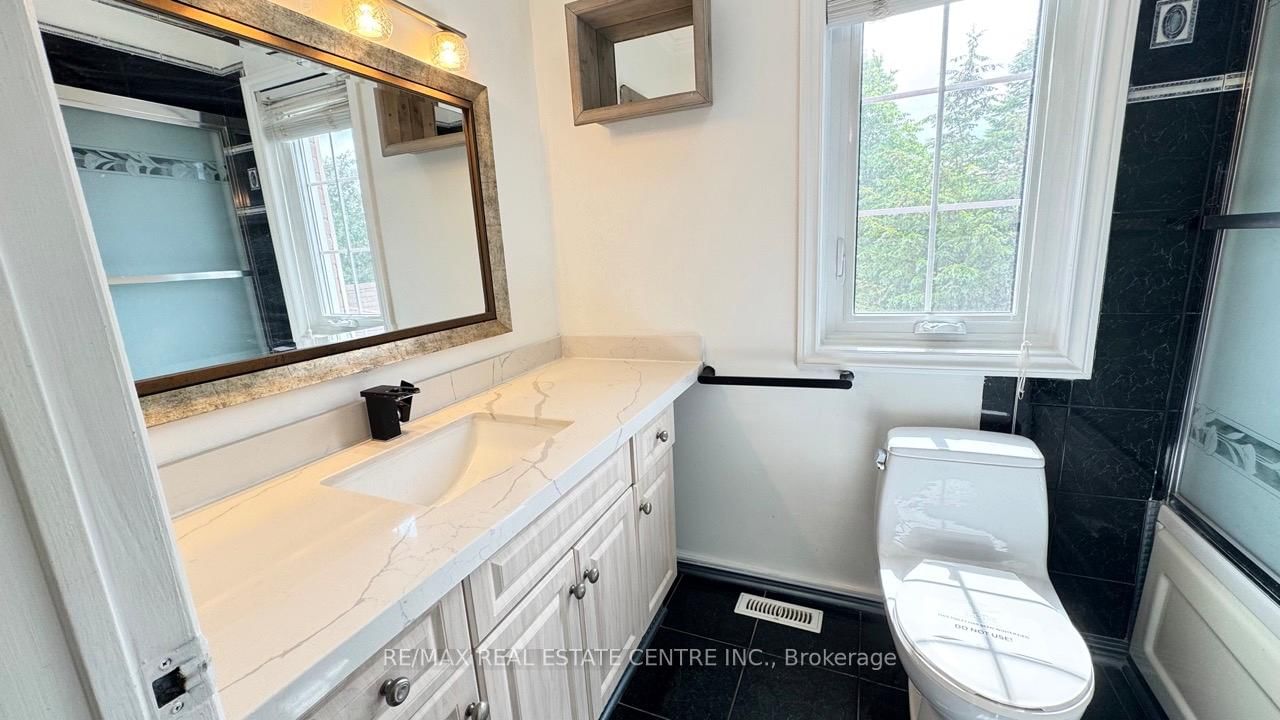 16 Nectarine Brampton,ON L6S 5Y9 — Photo 31