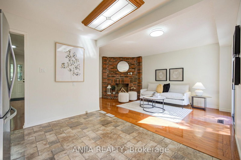 77 Royal Palm Brampton,ON L6Z 1P2 — Photo 14