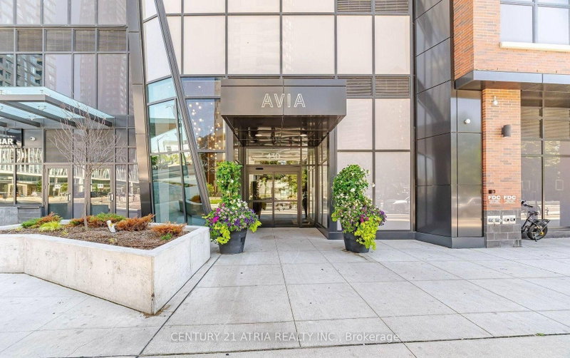 323 - 430 Square One Drive