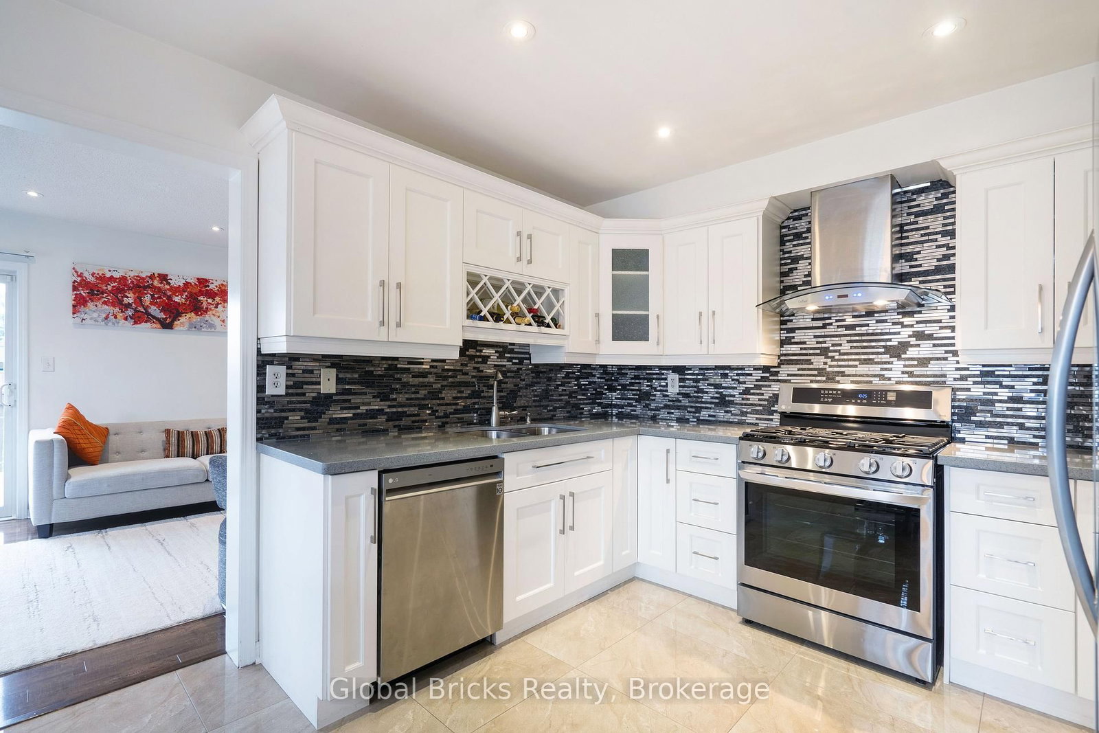 60 Dwyer Brampton,ON L6S 6L2 — Photo 13
