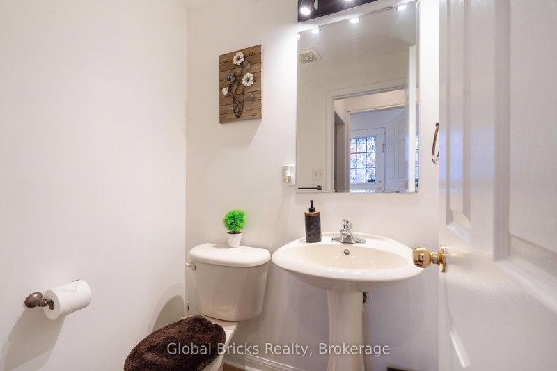60 Dwyer Brampton,ON L6S 6L2 — Photo 16