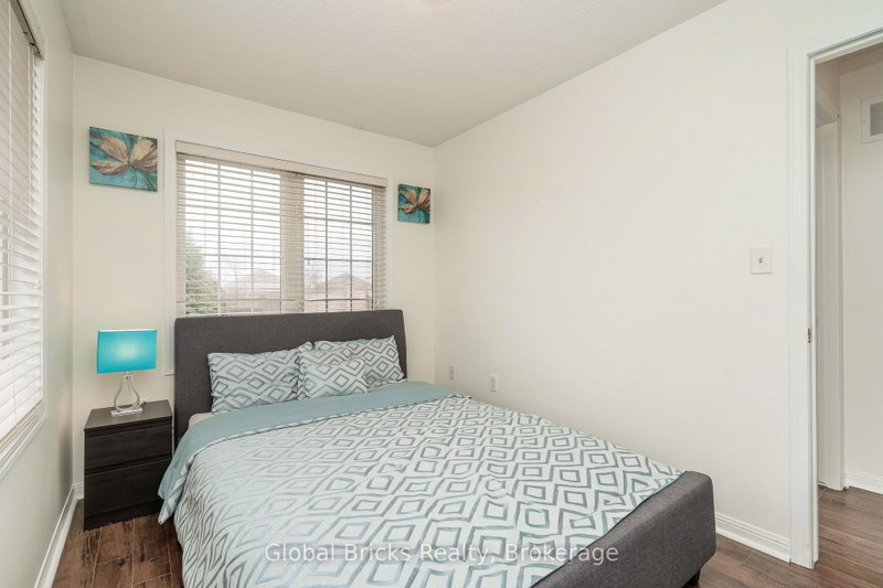 60 Dwyer Brampton,ON L6S 6L2 — Photo 24