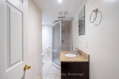60 Dwyer Brampton,ON L6S 6L2 — Photo 32