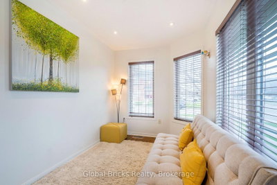 60 Dwyer Drive, Brampton, ON, photo 5