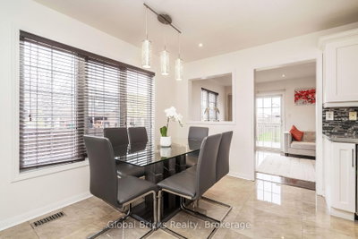 60 Dwyer Brampton,ON L6S 6L2 — Photo 8