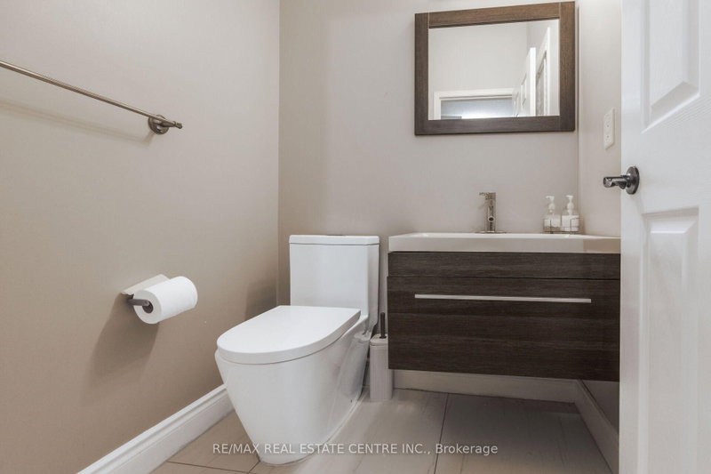 54 Lockburn Brampton,ON L7A 3W8 — Photo 18
