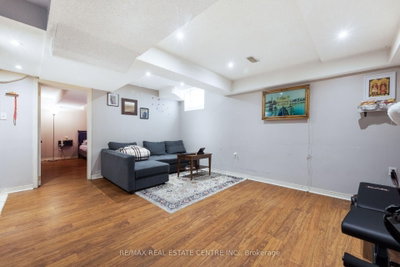 54 Lockburn Brampton,ON L7A 3W8 — Photo 34