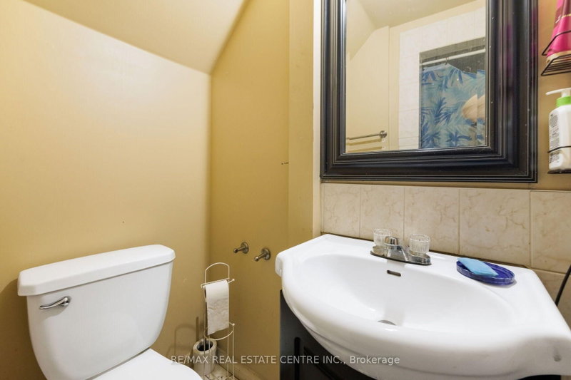 54 Lockburn Brampton,ON L7A 3W8 — Photo 39