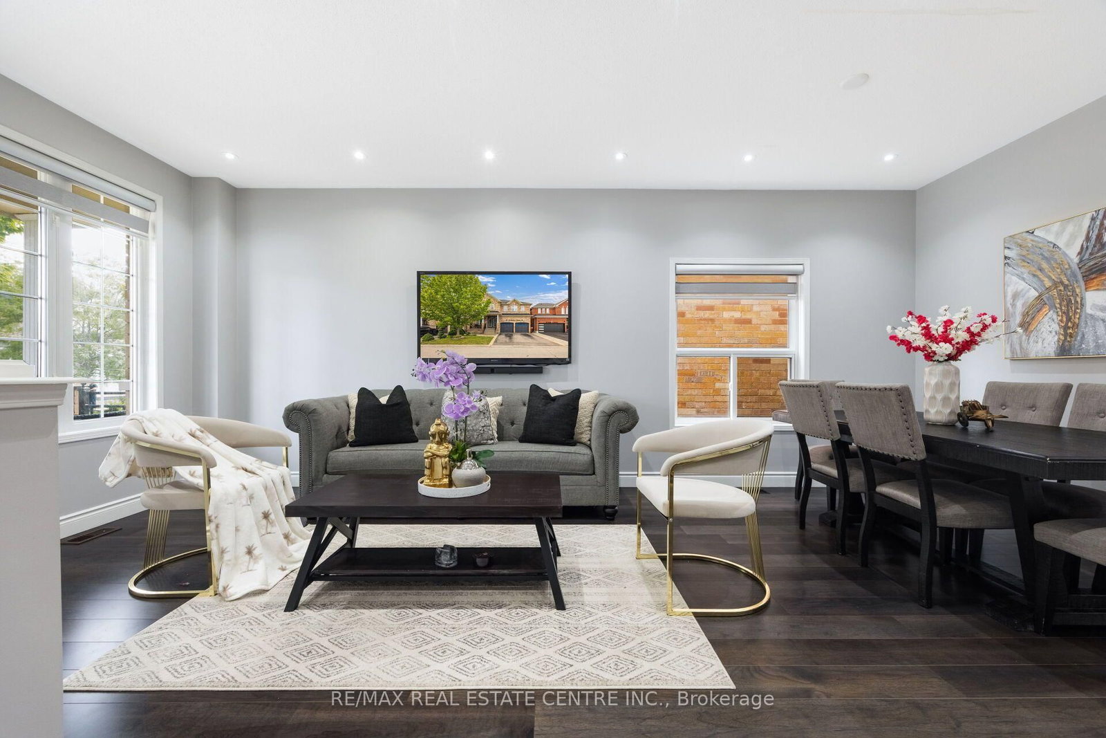 54 Lockburn Crescent • Brampton, ON photo 6