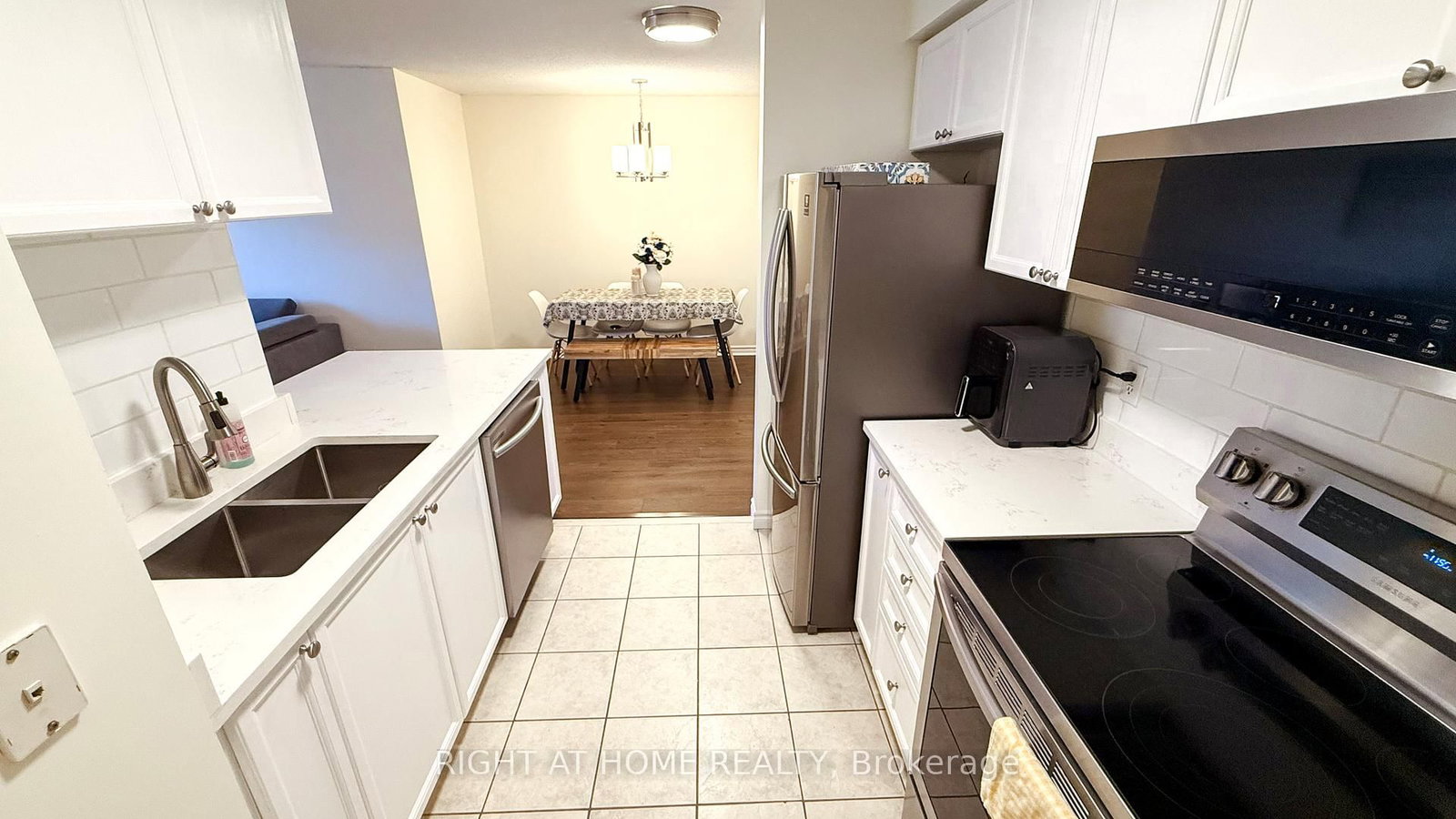 2300 Parkhaven Boulevard • #308 • Oakville, ON photo 11