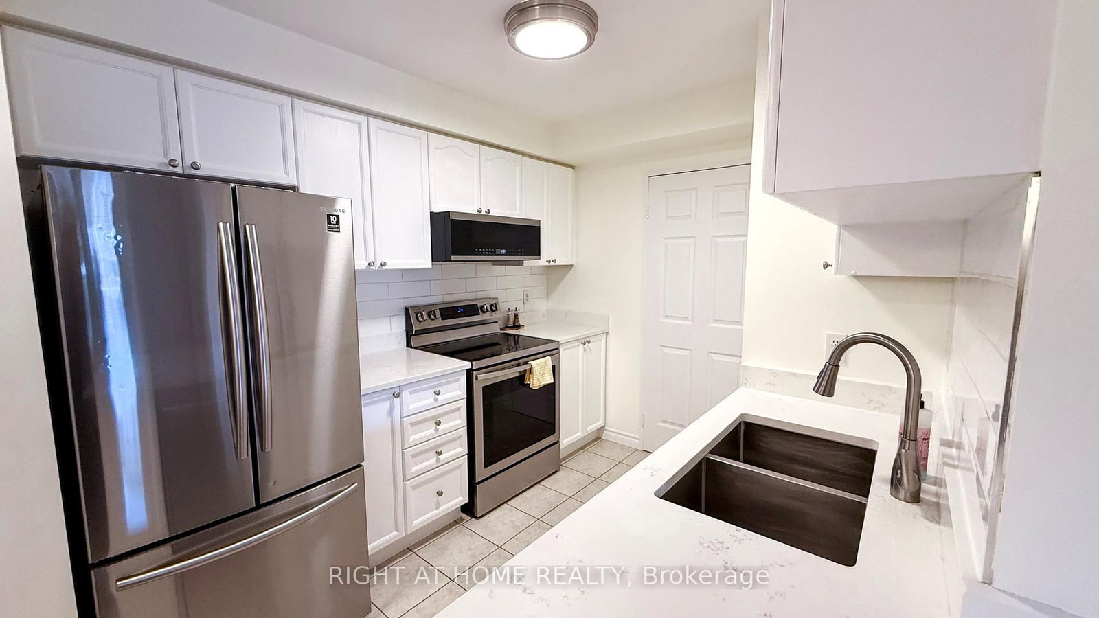 2300 Parkhaven Boulevard • #308 • Oakville, ON photo 13