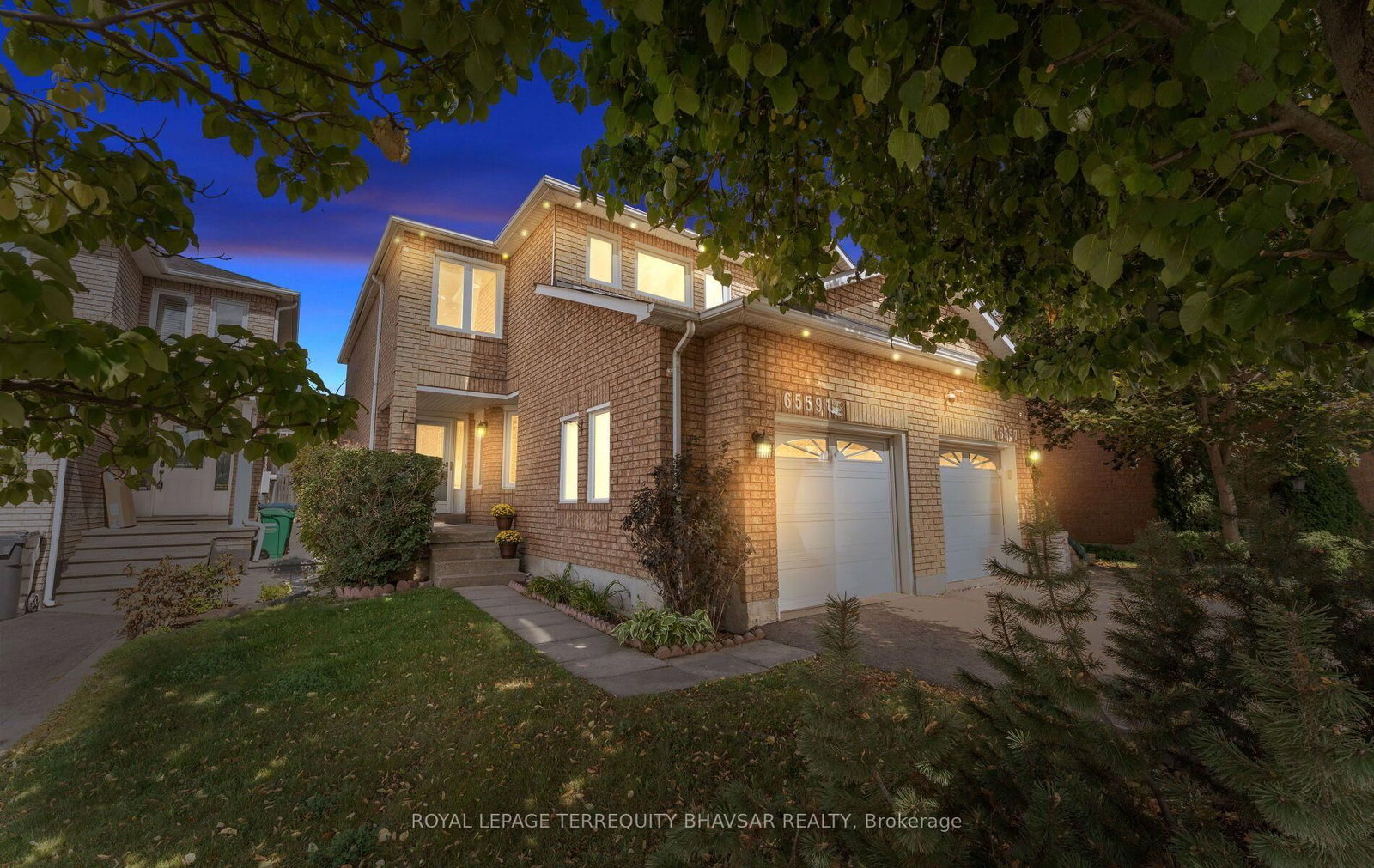 6559 Sapling Trail • Mississauga, ON photo 4
