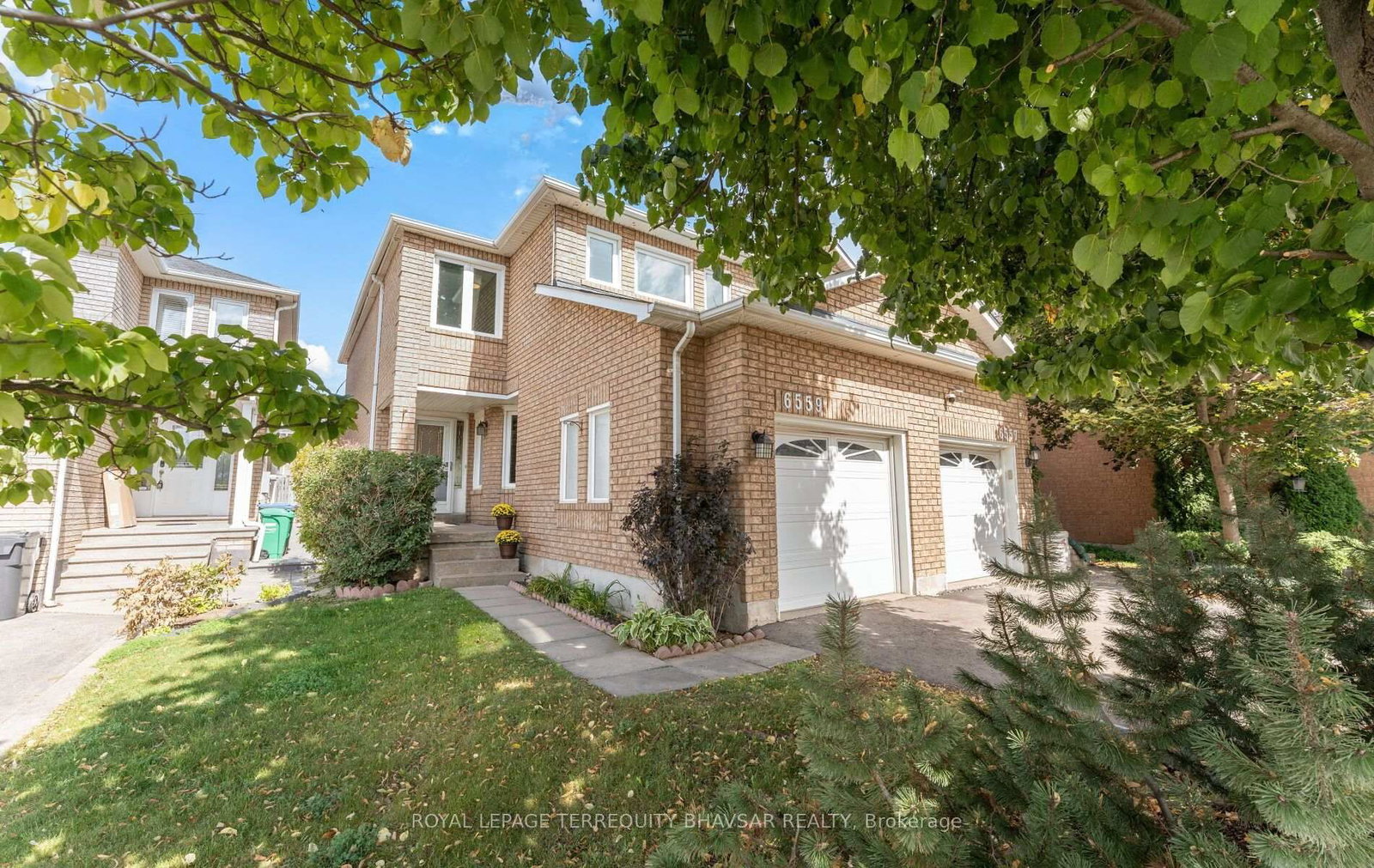6559 Sapling Trail • Mississauga, ON photo 5