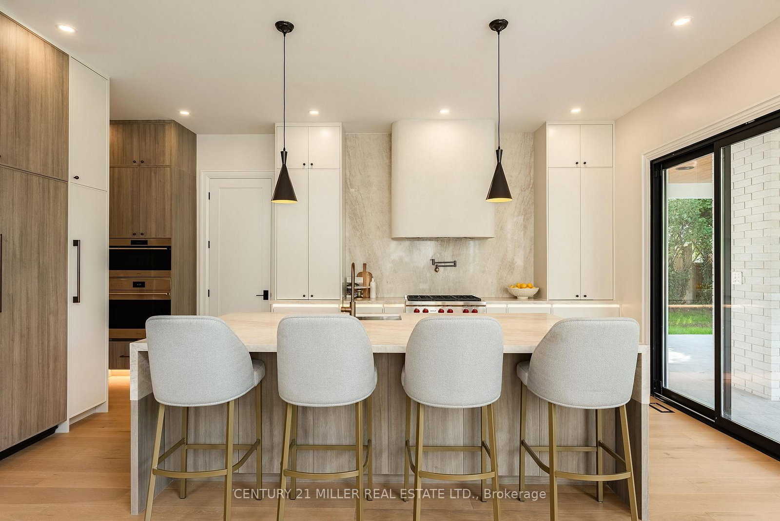61 Highland Road • Oakville, ON photo 11