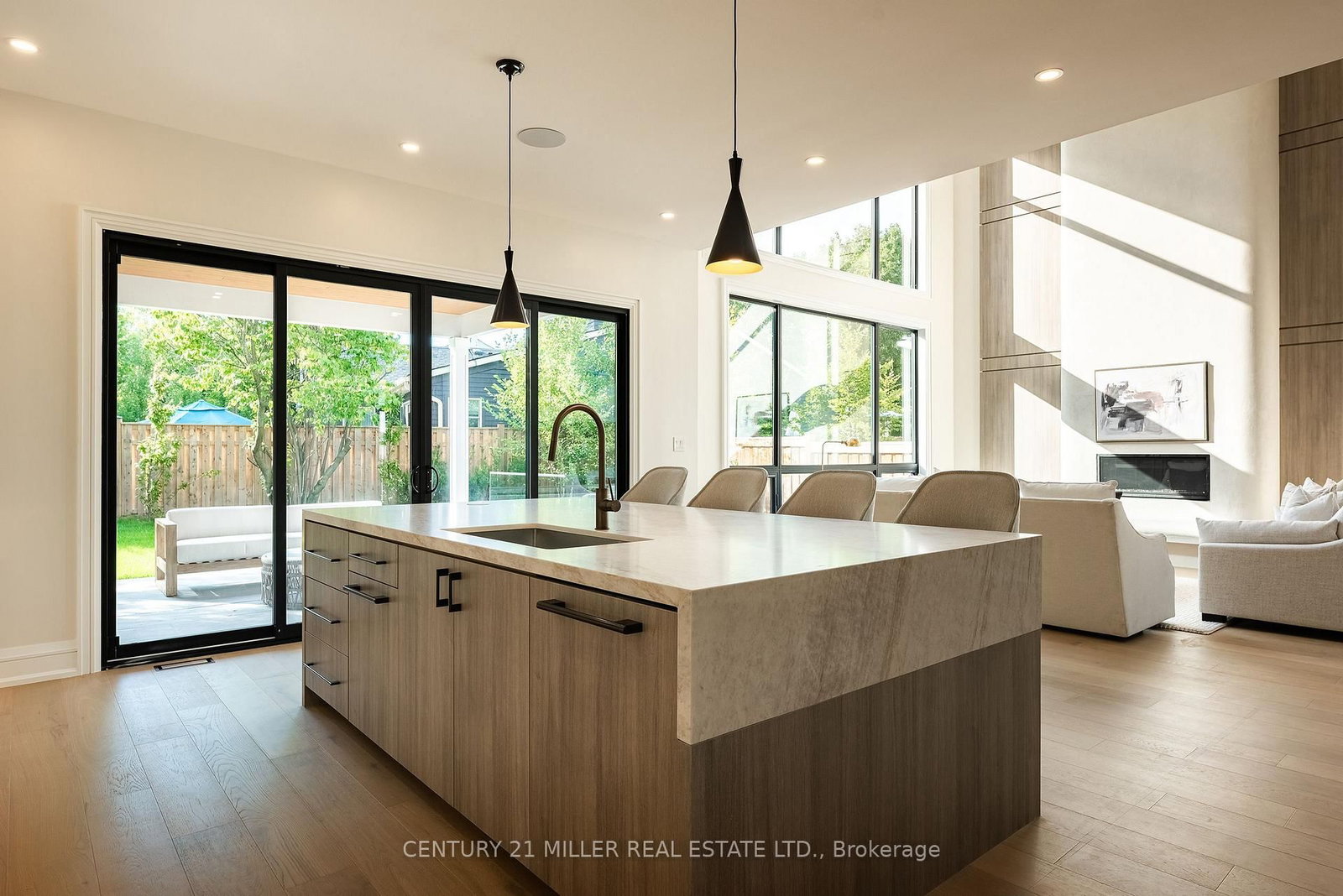 61 Highland Road • Oakville, ON photo 13