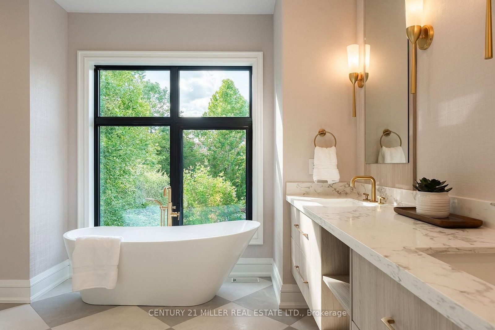61 Highland Road • Oakville, ON photo 21
