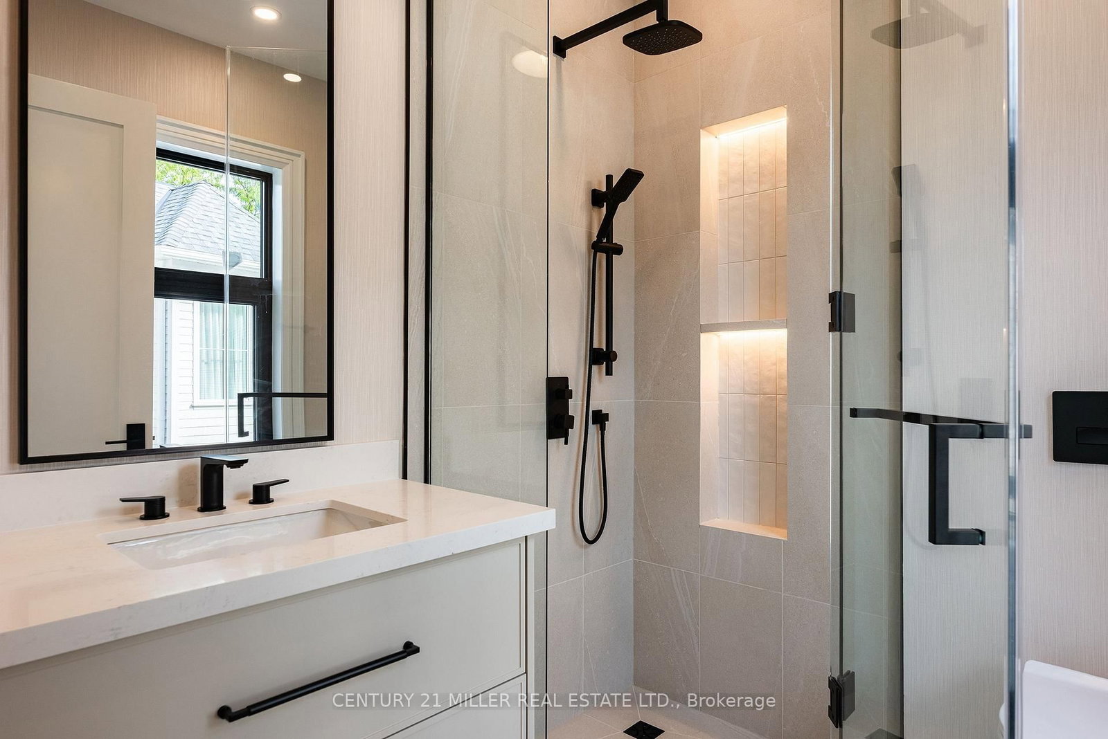 61 Highland Road • Oakville, ON photo 25