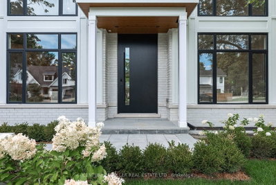 61 Highland Road • Oakville, ON photo 4