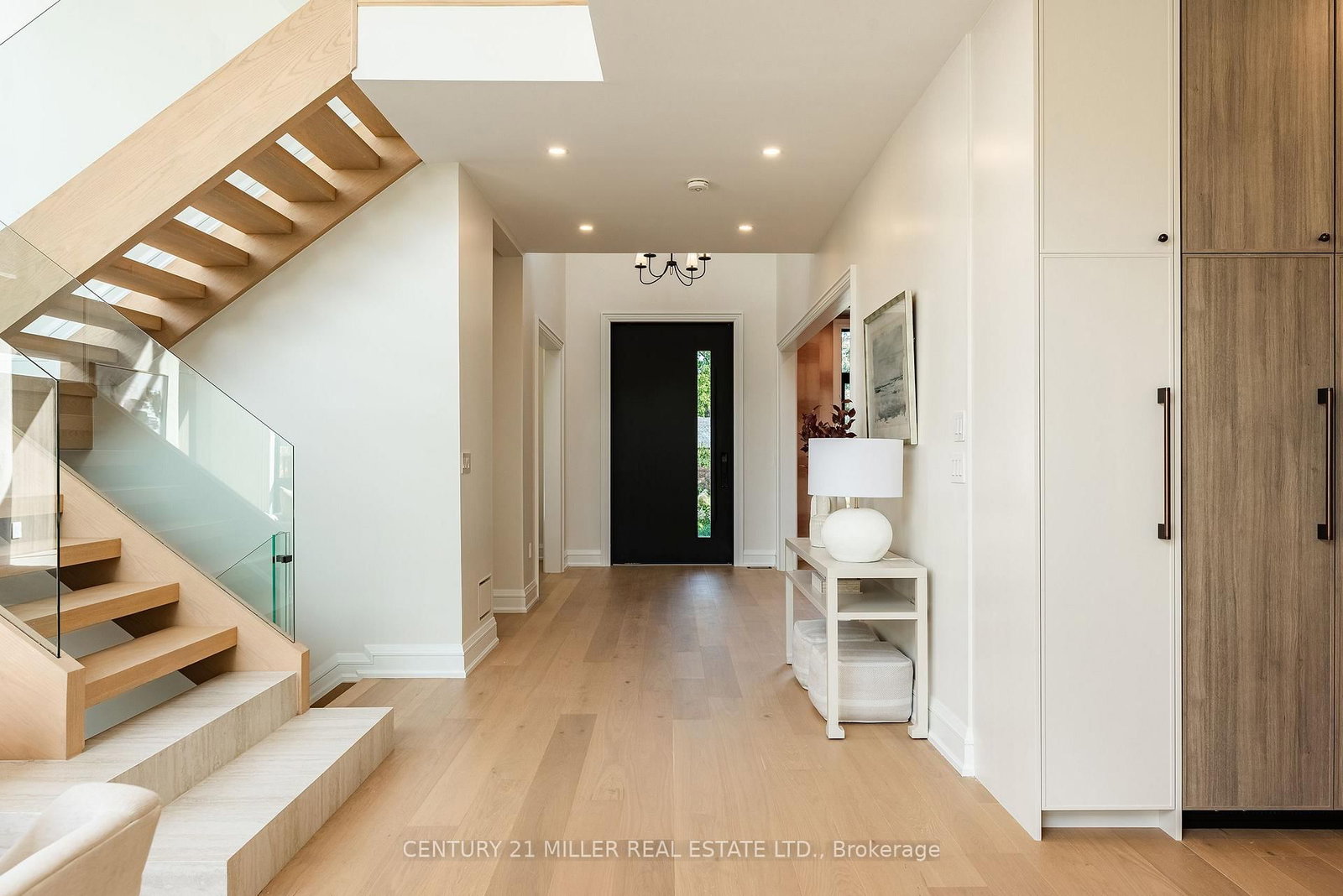 61 Highland Road • Oakville, ON photo 5