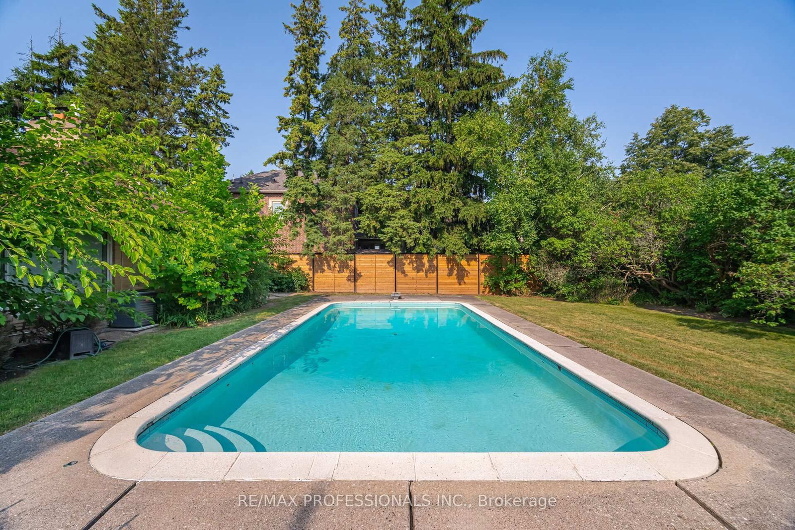 55 Bywood Drive • Toronto, ON photo 20