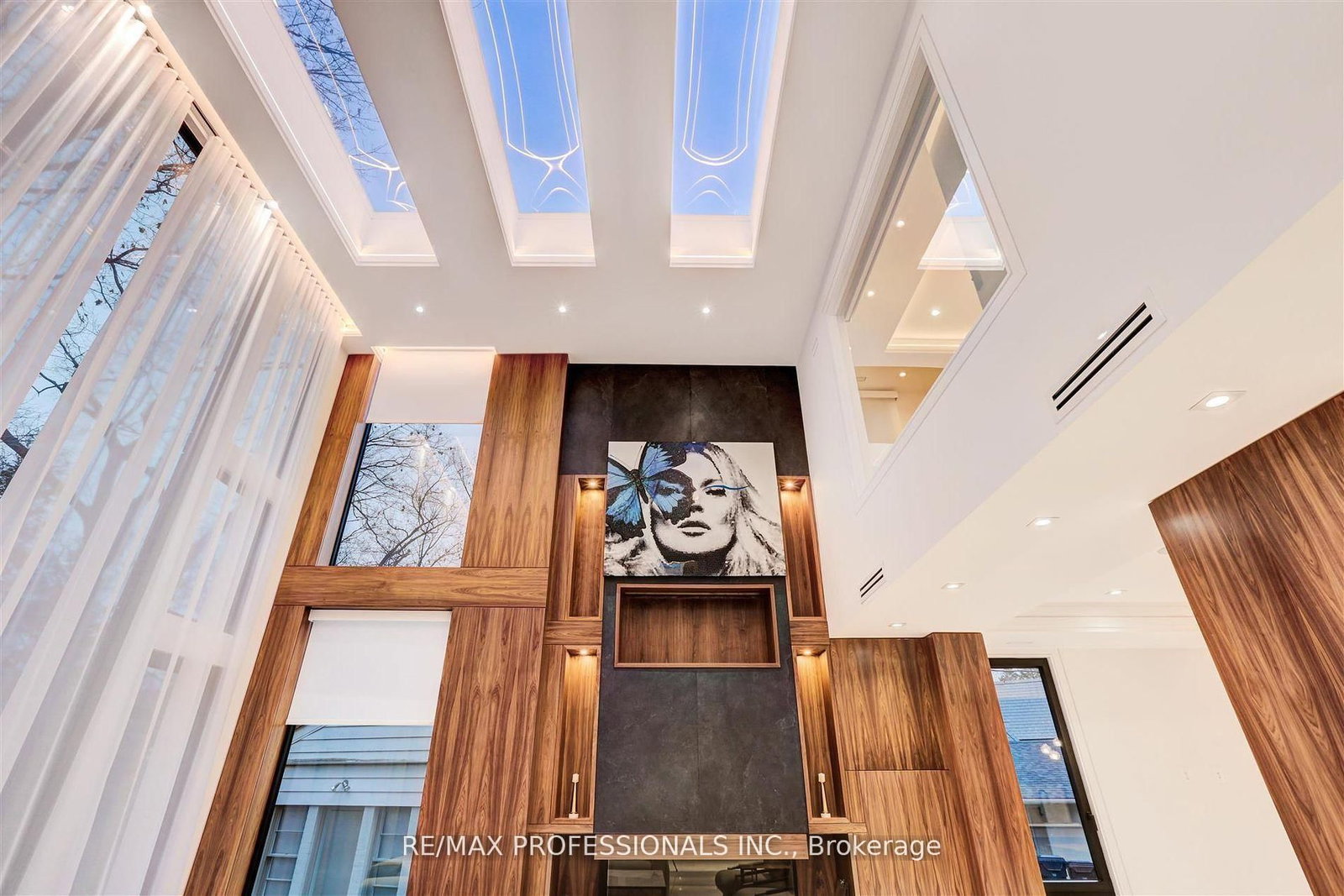 91 Valecrest Drive • Toronto, ON photo 7