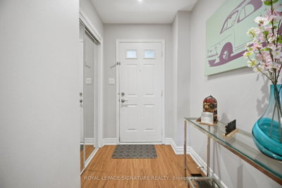 6910 Bansbridge Mississauga,ON L5N 6T1 — Photo 8