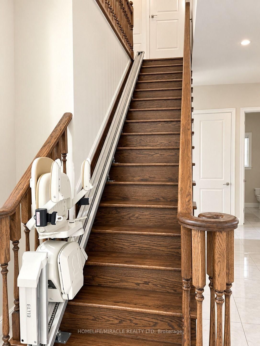 11 Hertonia Street • Brampton, ON photo 8