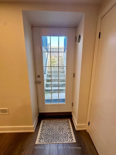 566 Yates Milton,ON L9T 6Z4 — Photo 12