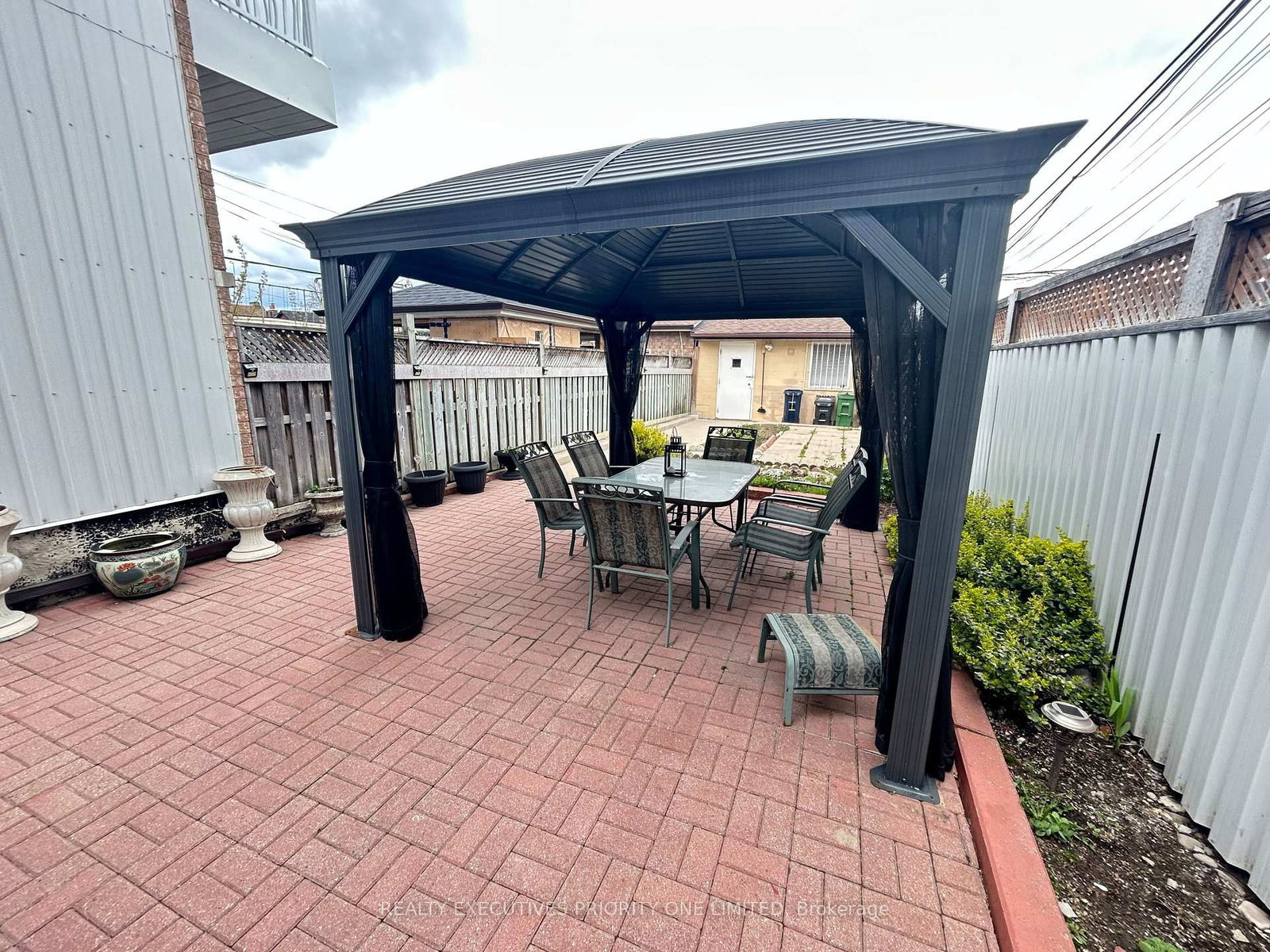224 Caledonia Road • Toronto, ON photo 13