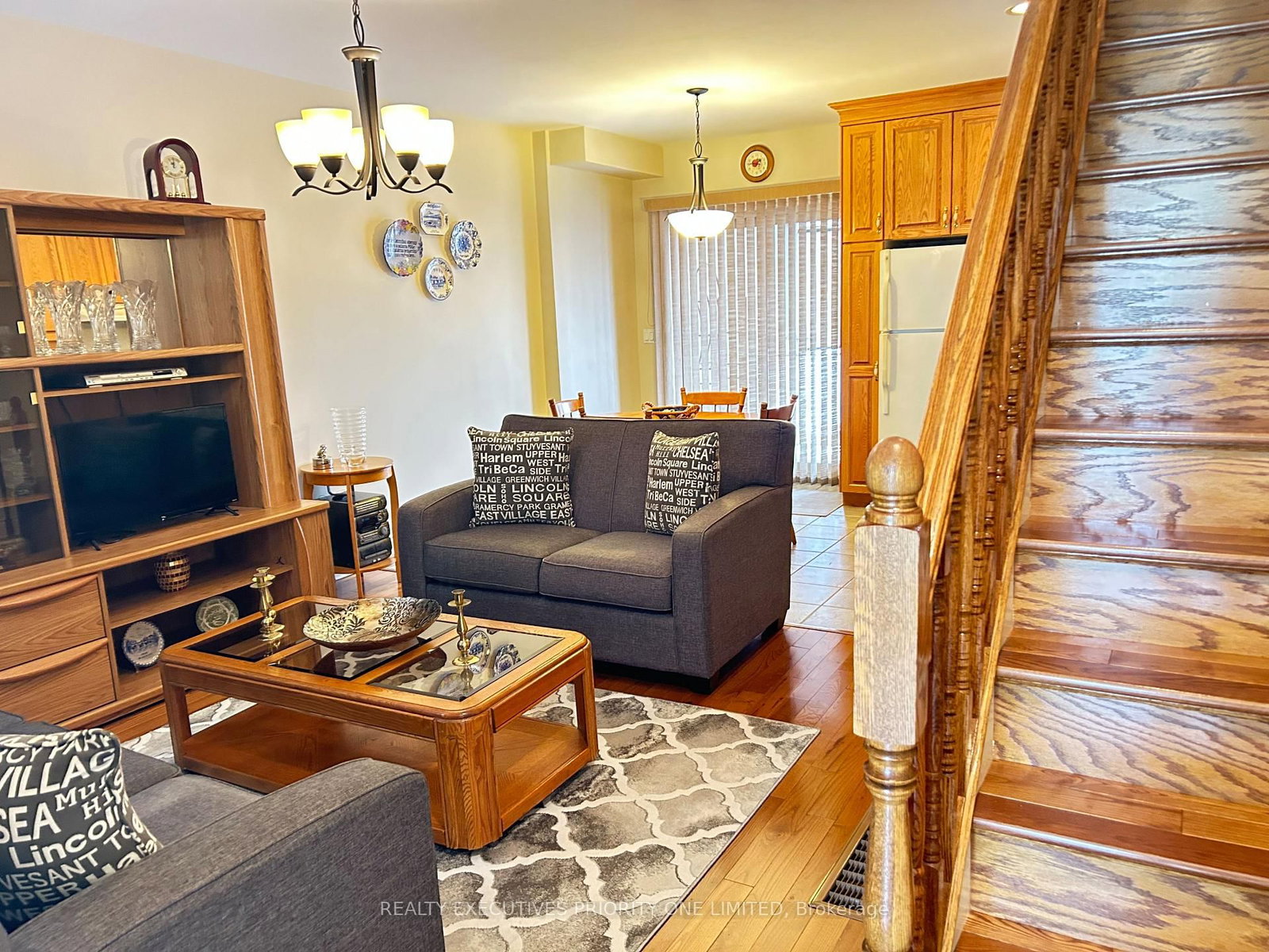 224 Caledonia Road • Toronto, ON photo 5