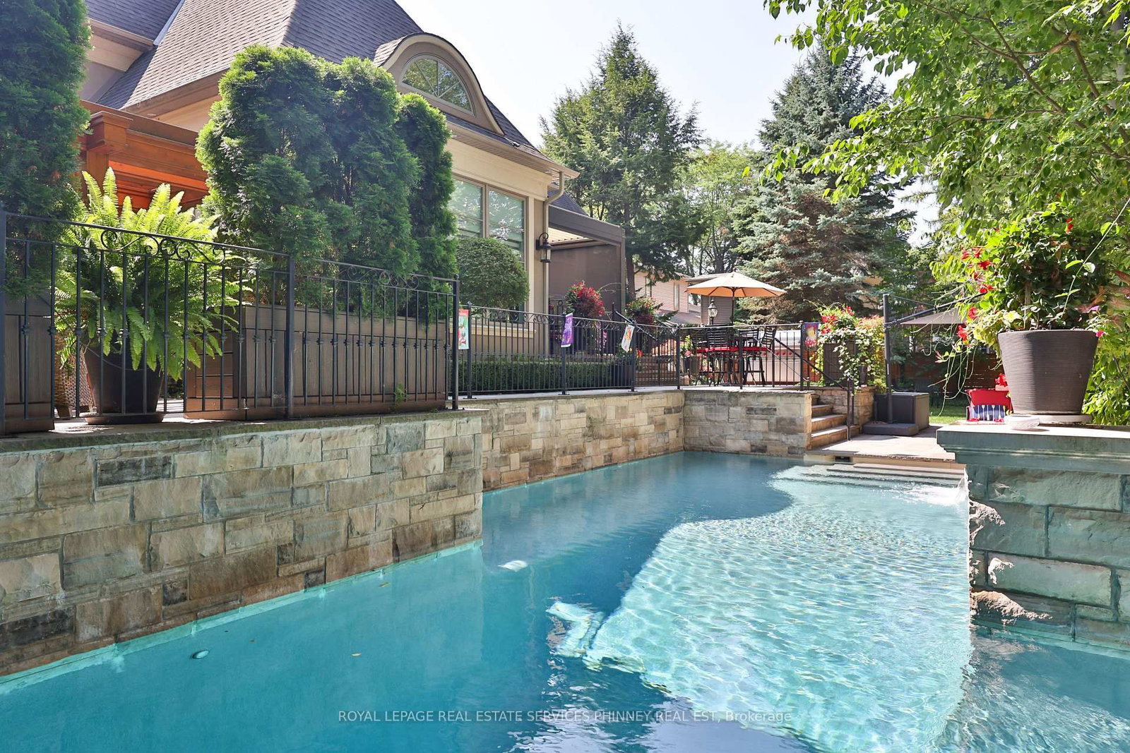 541 Arrowhead Road • Mississauga, ON photo 36