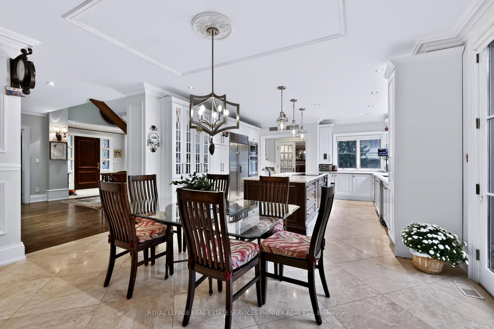 541 Arrowhead Road • Mississauga, ON photo 5