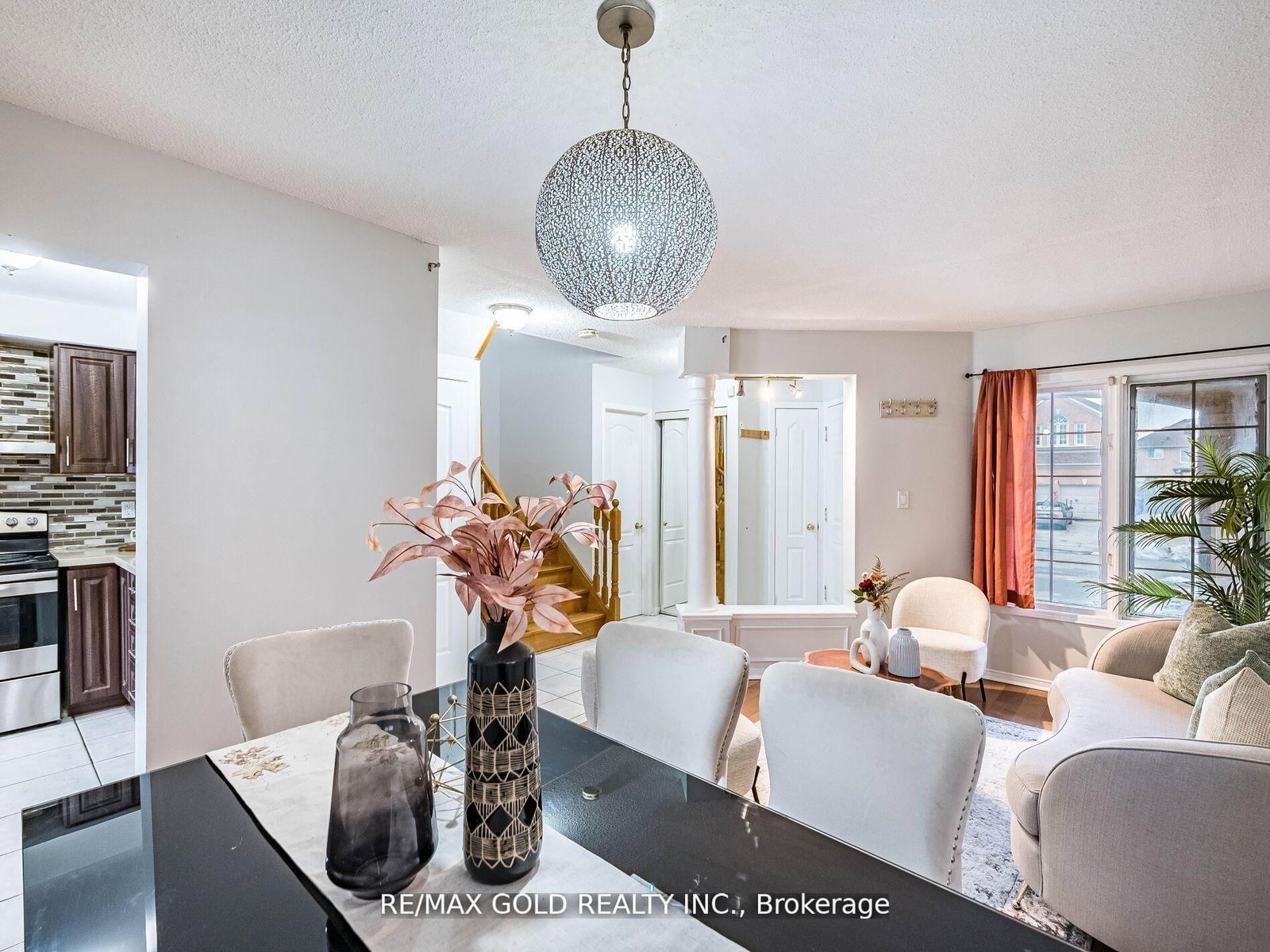 33 Fiddleneck Crescent • Brampton, ON photo 5