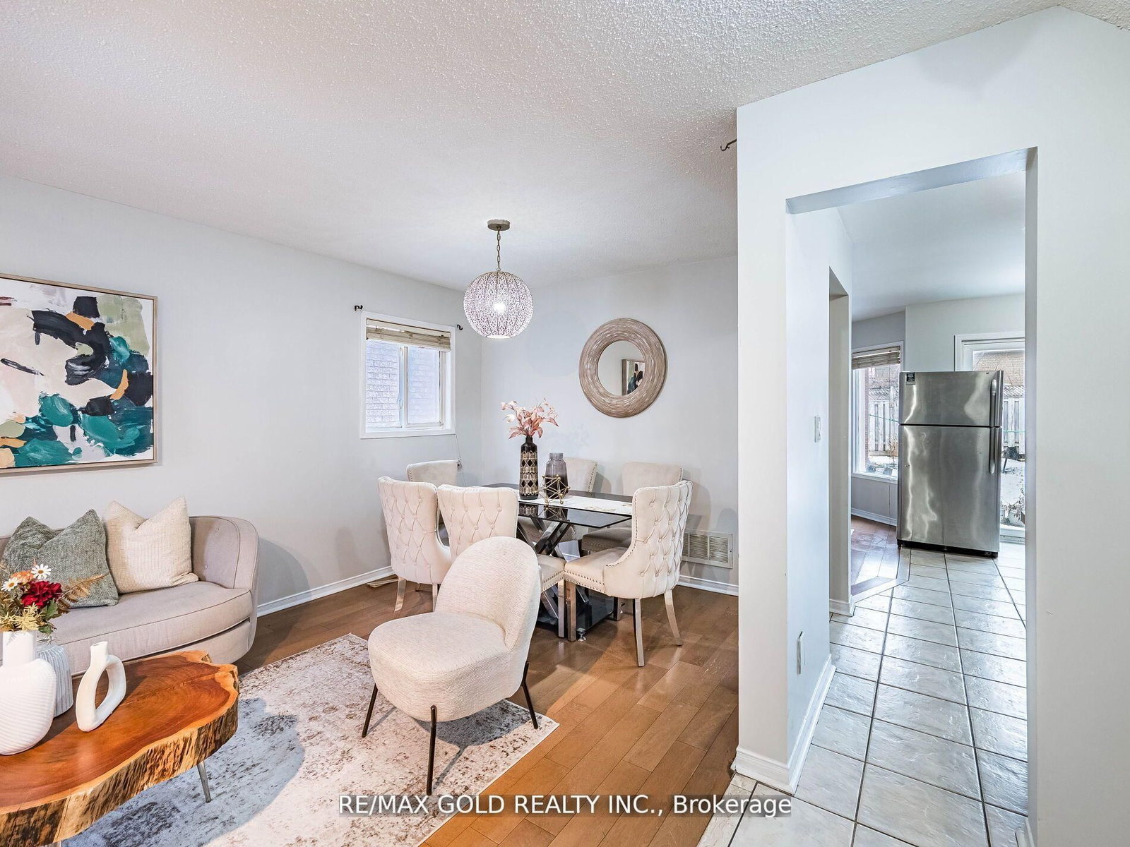 33 Fiddleneck Crescent • Brampton, ON photo 6