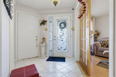 51 Alaskan Summit Court • Brampton, ON photo 2