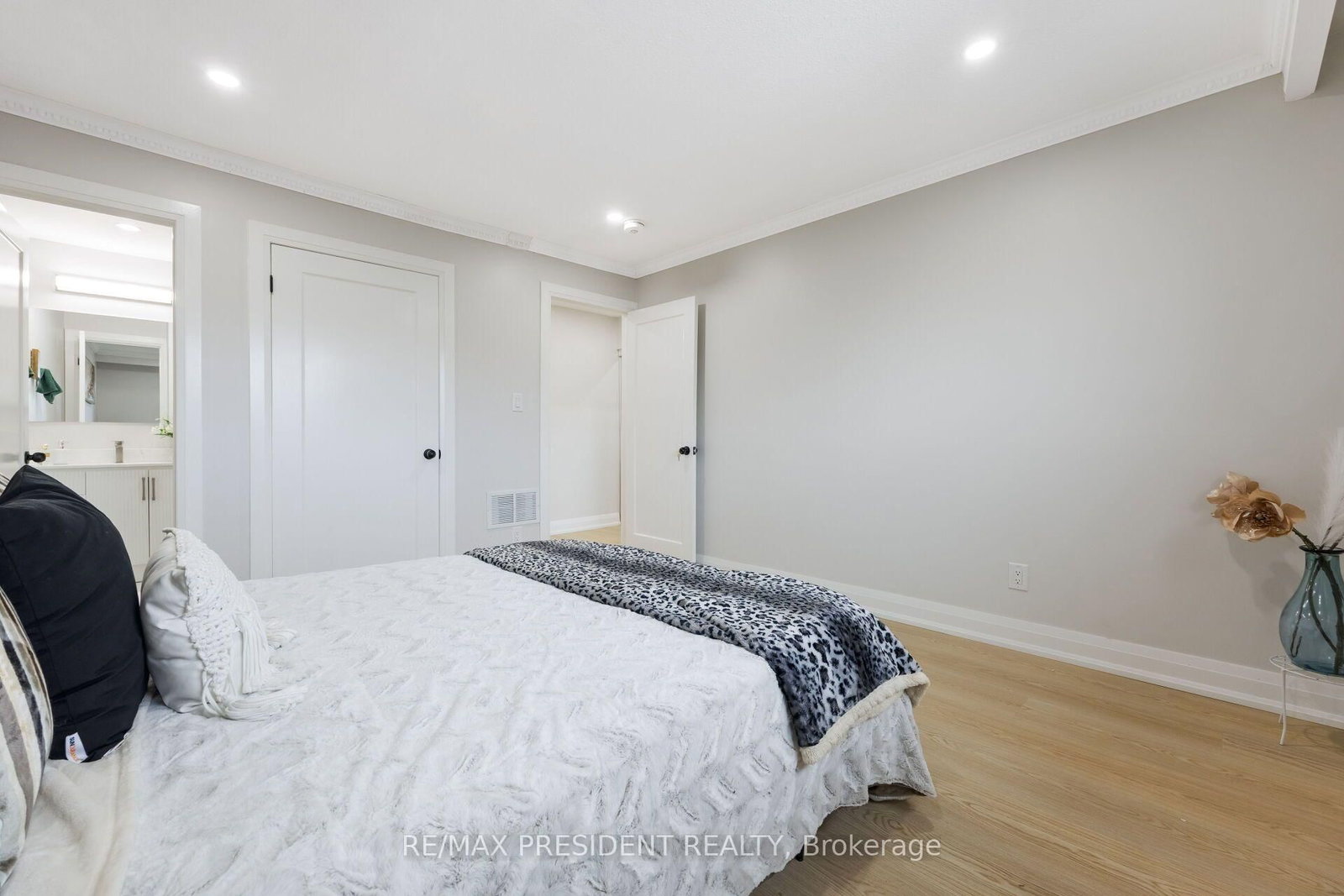 5 Simmons Boulevard • Brampton, ON photo 18