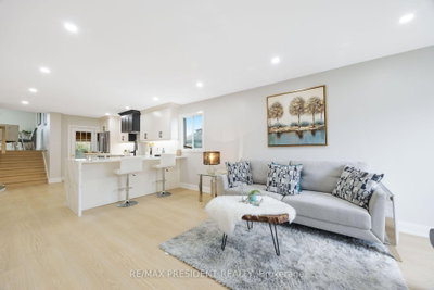 5 Simmons Boulevard • Brampton, ON photo 6