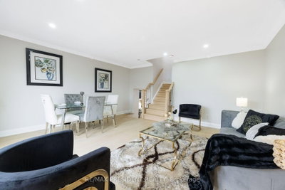 5 Simmons Boulevard • Brampton, ON photo 8