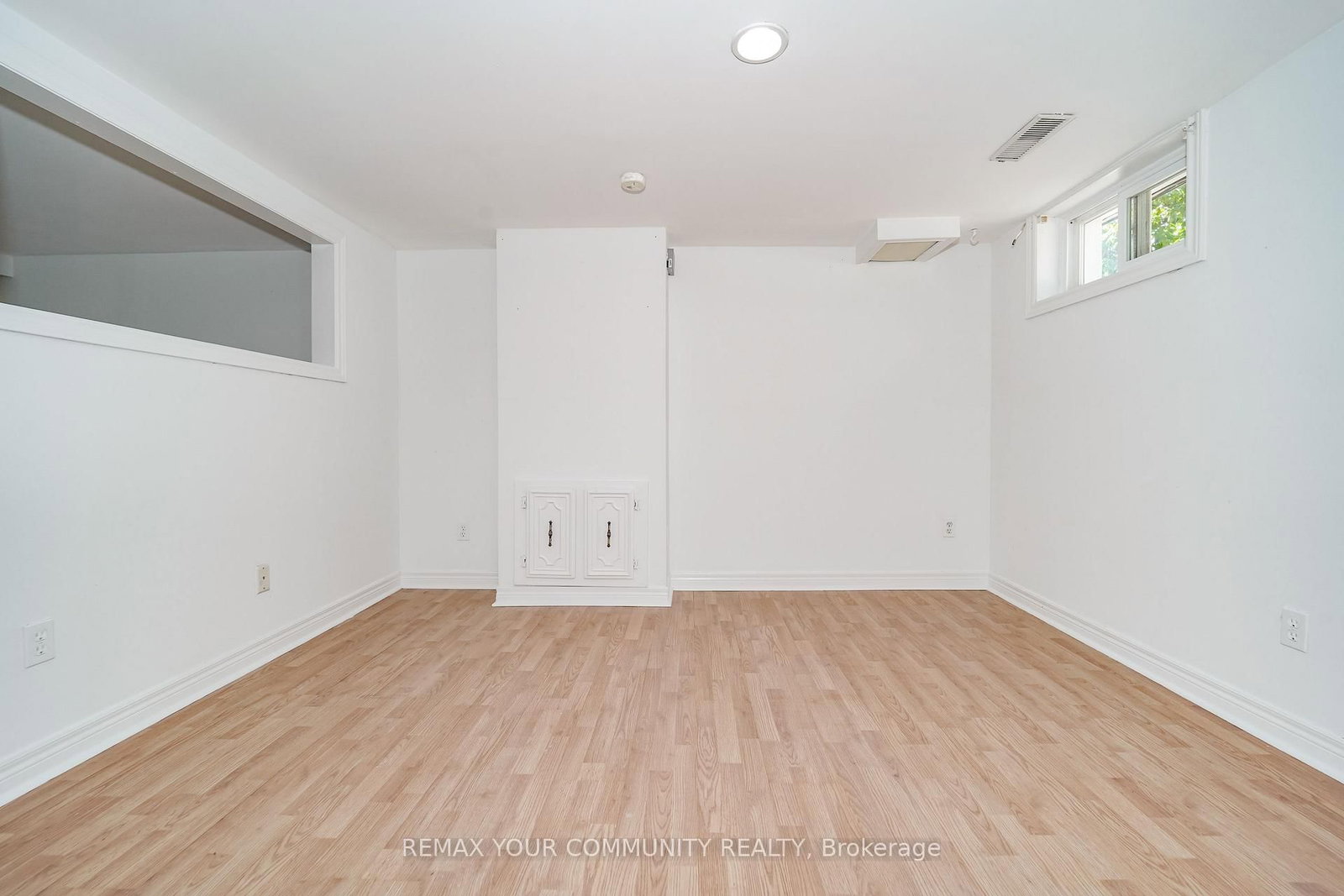 102 Hearst Circle • Toronto, ON photo 21