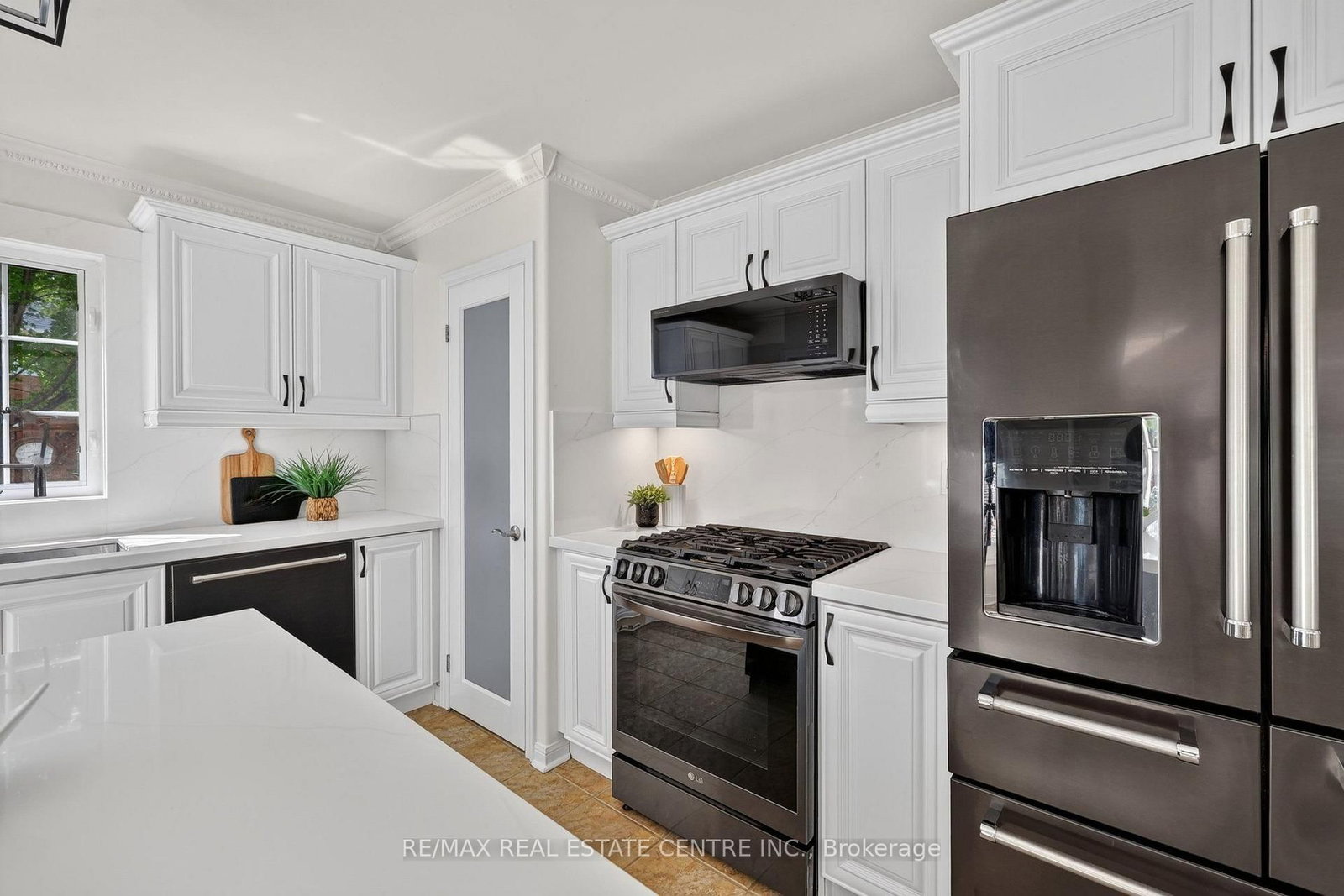 1667 Dempsey Crescent • Milton, ON photo 21