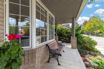 1667 Dempsey Crescent • Milton, ON photo 3