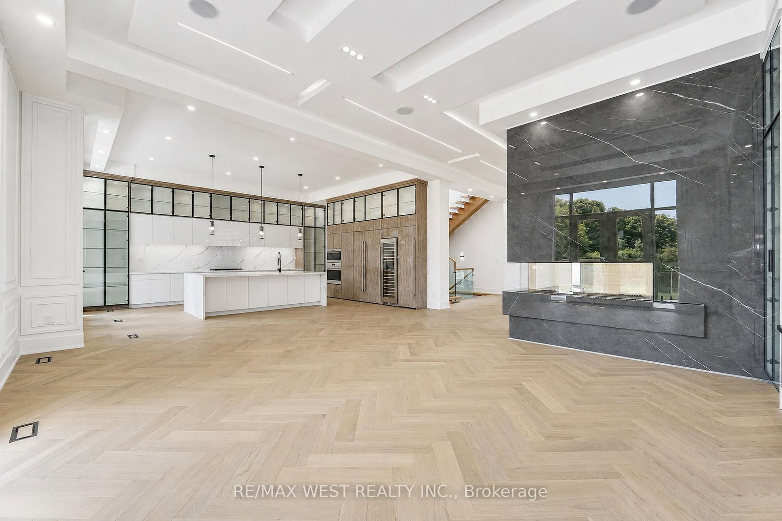 53 Celt Avenue • Toronto, ON photo 12