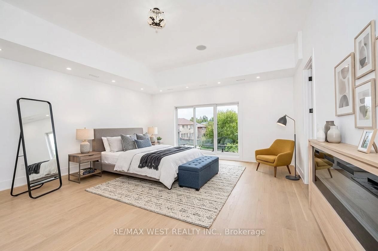 53 Celt Avenue • Toronto, ON photo 15
