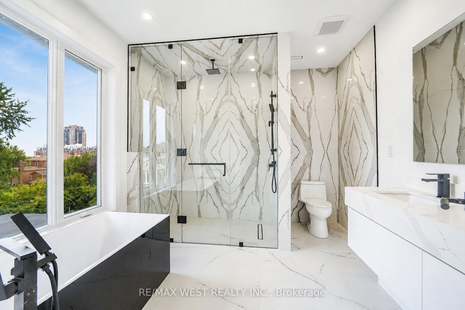 53 Celt Avenue • Toronto, ON photo 17