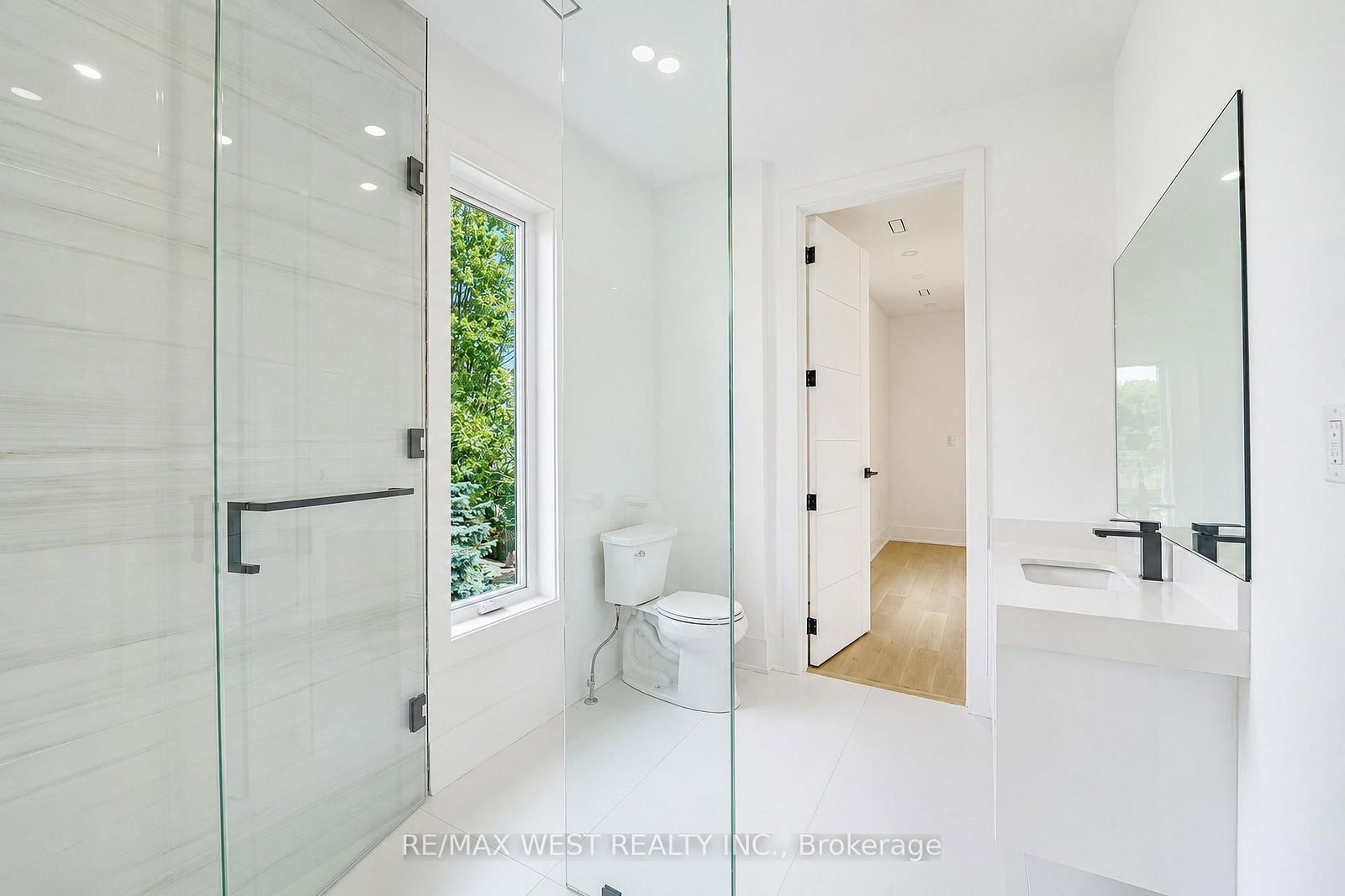 53 Celt Avenue • Toronto, ON photo 20