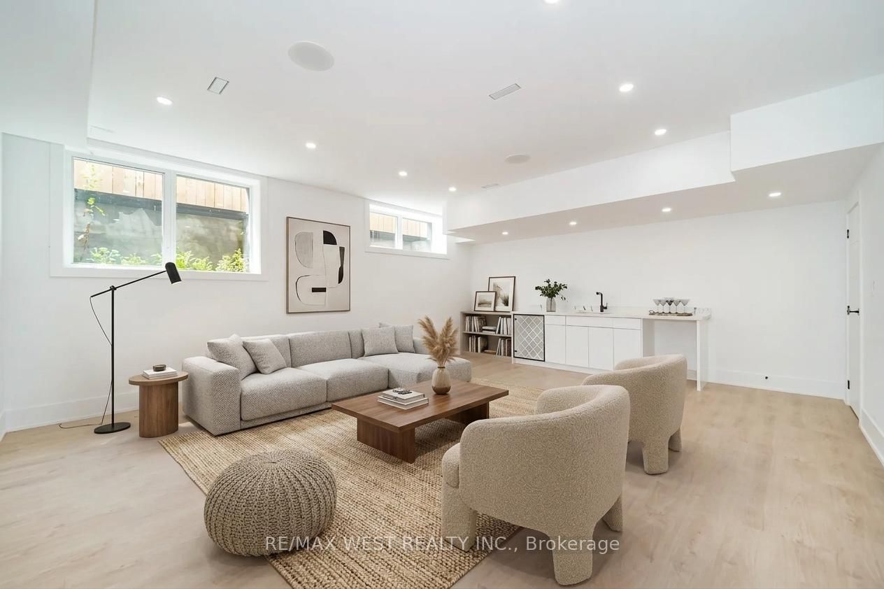 53 Celt Avenue • Toronto, ON photo 23