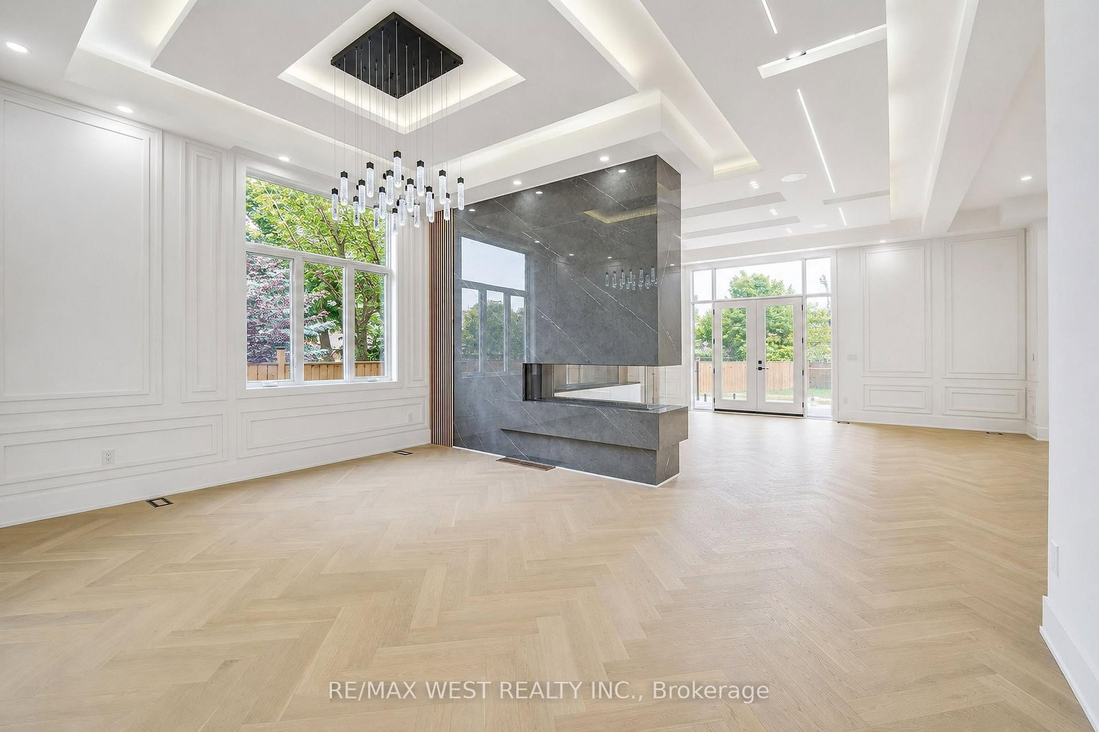 53 Celt Avenue • Toronto, ON photo 6