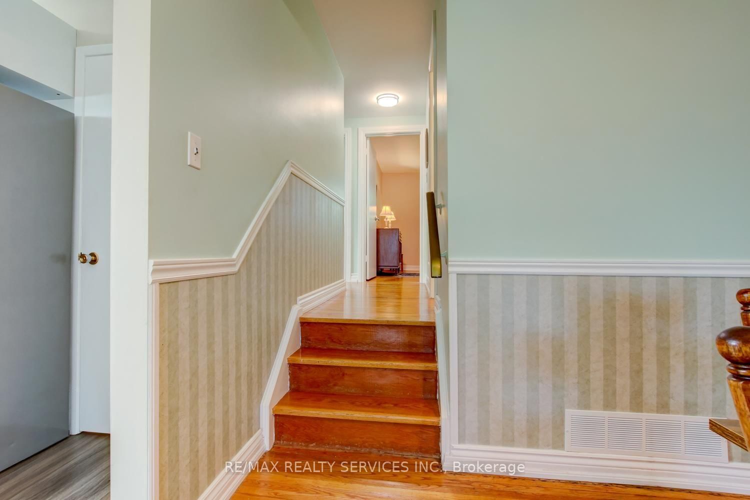 21 Finchgate Boulevard • Brampton, ON photo 18