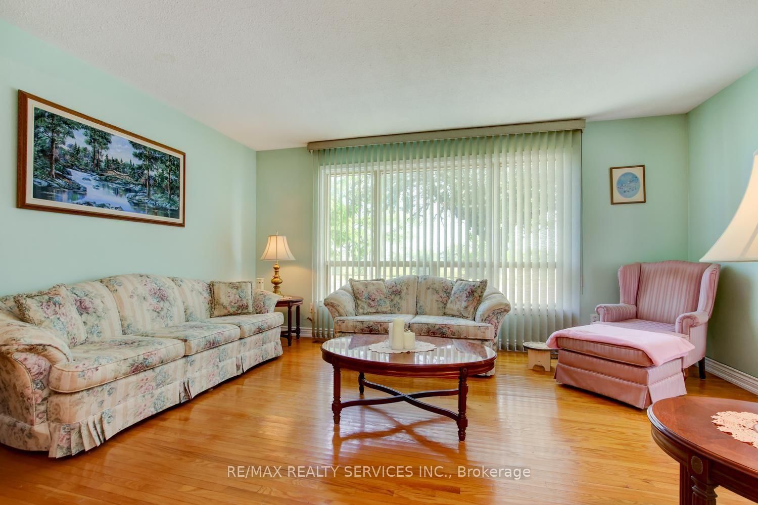 21 Finchgate Boulevard • Brampton, ON photo 6