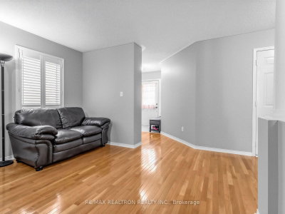 4841 Apple Blossom Circle • Mississauga, ON photo 8